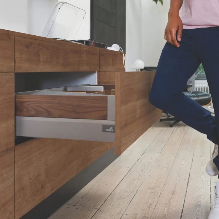 sertare-laterale-metalice-hettich-mobilier-premium-innotechatira-glisare-usoara