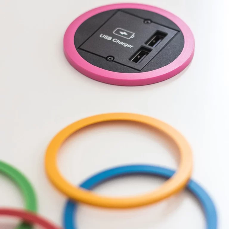 prize usb colorate birou