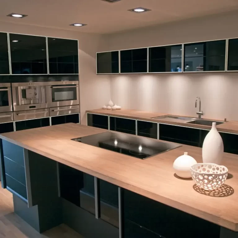 sticla de calitate mobilier