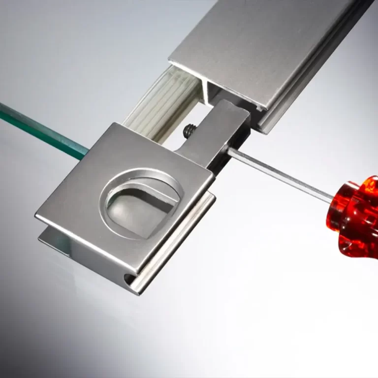 vitrine securizate cu usi glisante Vitris