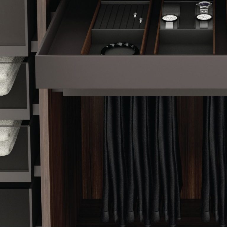 sertare mixbox cu suport pentru pantaloni