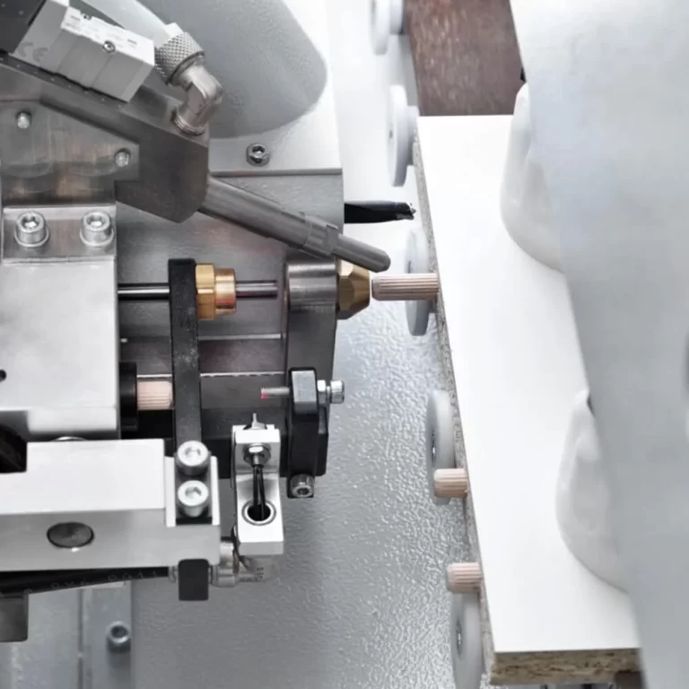 masina gaurire productie mobilier